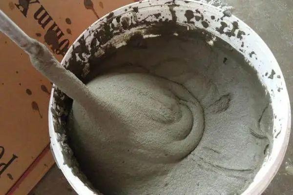 瓷磚膠水分減少加水?dāng)嚢柽€能繼續(xù)用嗎？